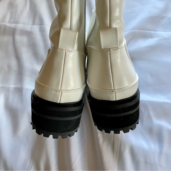 NEW! UO Lacey Tall Boots in White - Picture 8 of 8